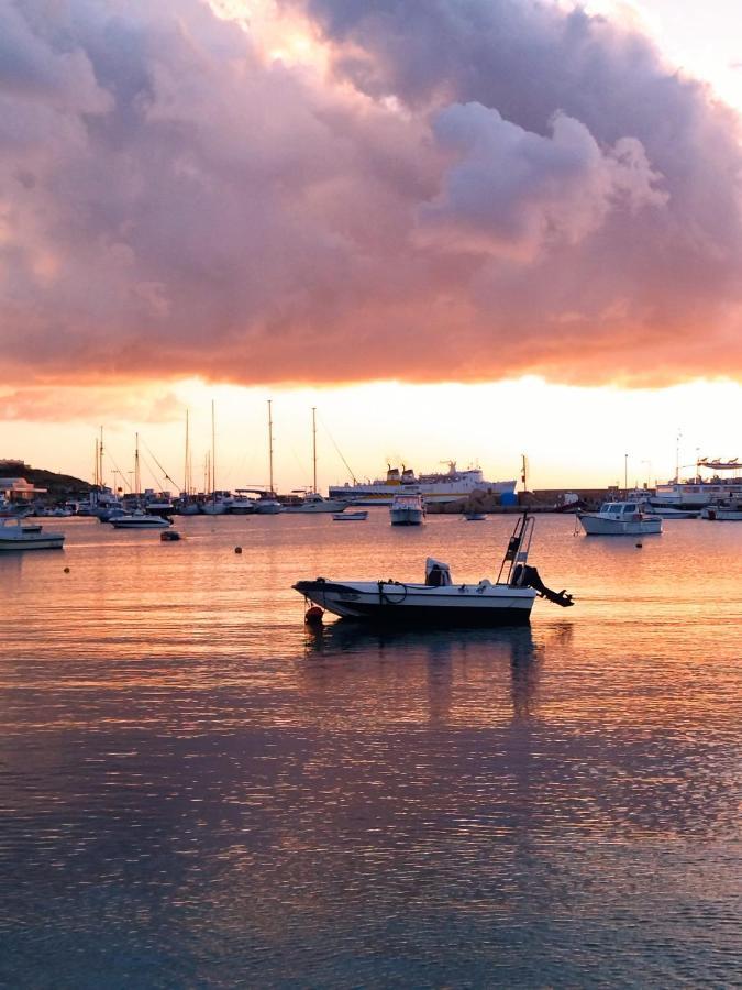 Casetta Del Sole ランペドゥーザ エクステリア 写真